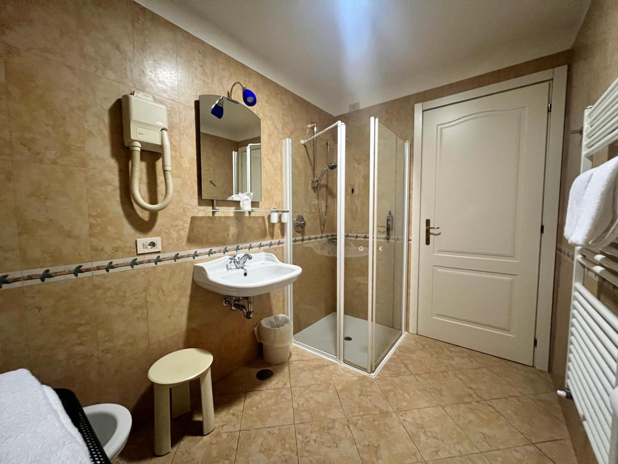Hotel Riviera 3*