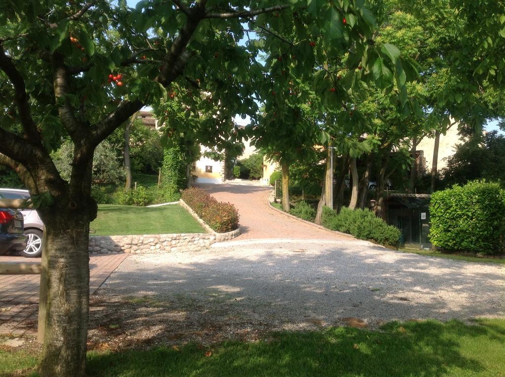 Borgo Di Calmasino