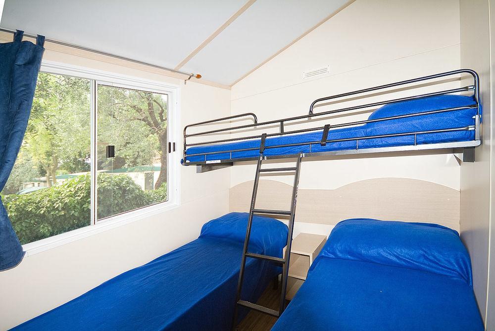 Happy Camp Mobile Homes In Cisano San Vito 4* Bardolino