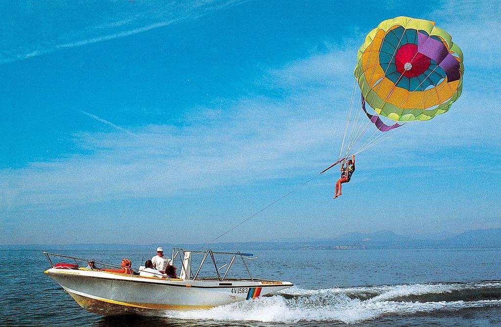 Happy Camp Mobile Homes In Cisano San Vito Campsite Bardolino