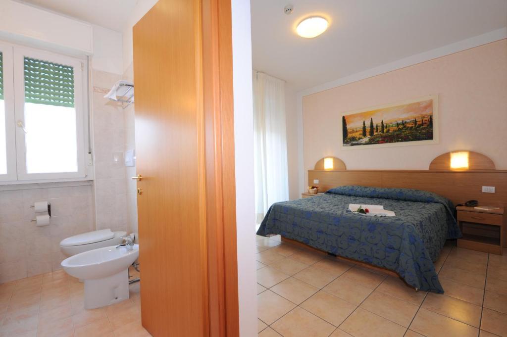 Marina Hotel