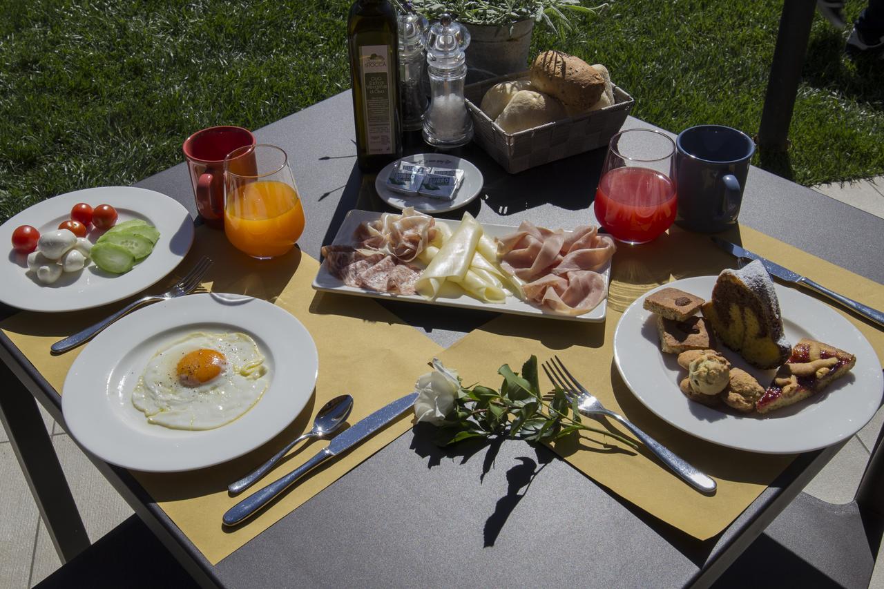 Agriturismo La Rocca Farm stay *