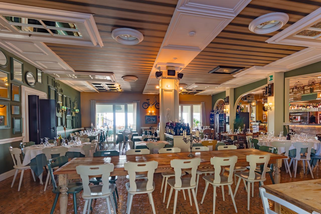 Maximilian Hotel
