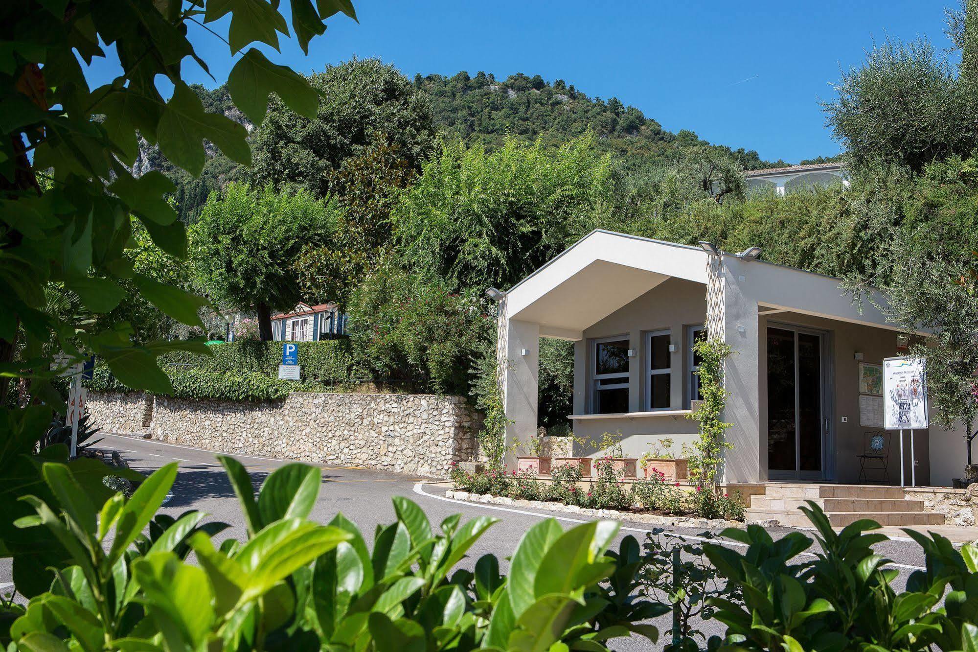 Campsite La Rocca Village Bardolino