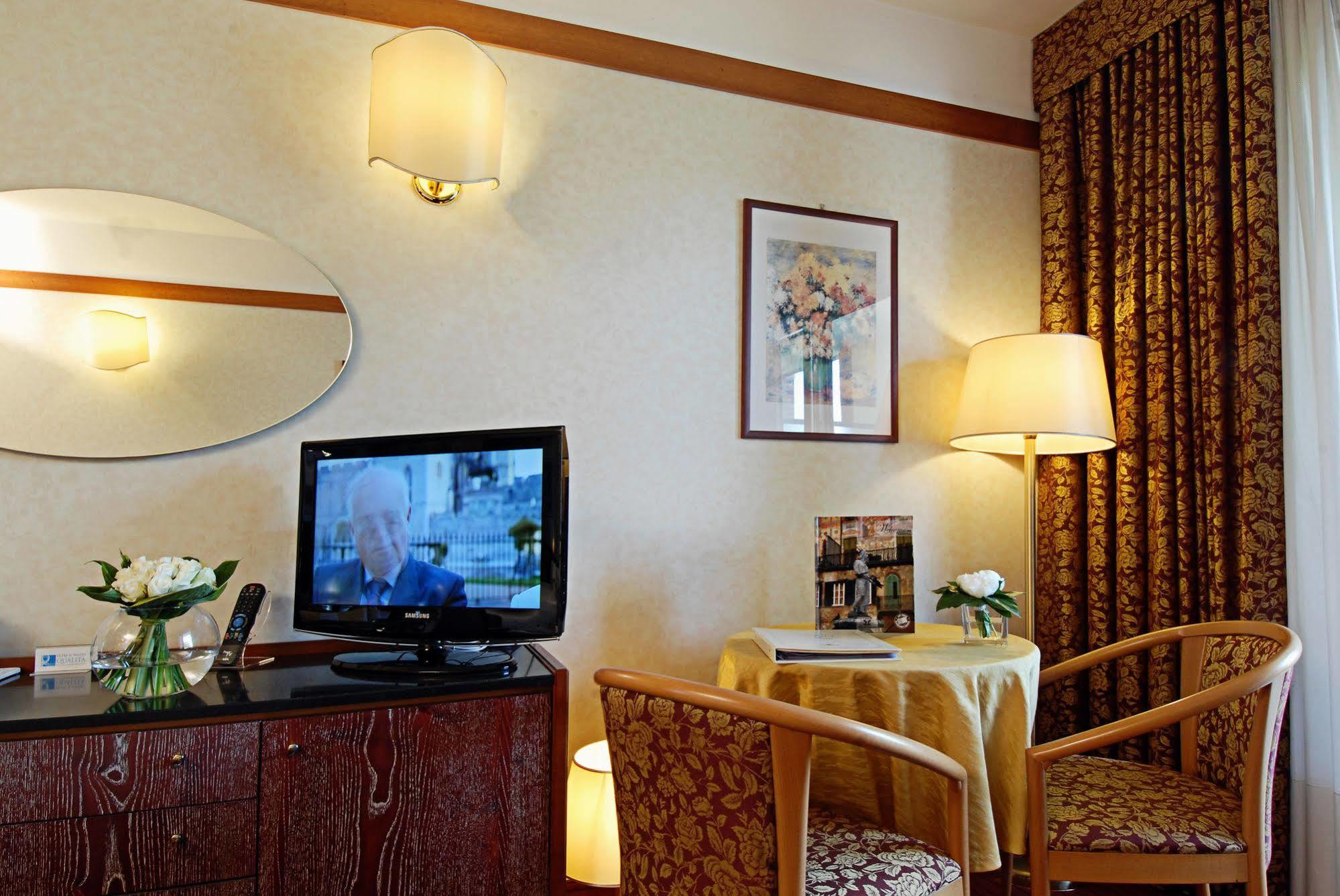 Du Et Bellevue 4*