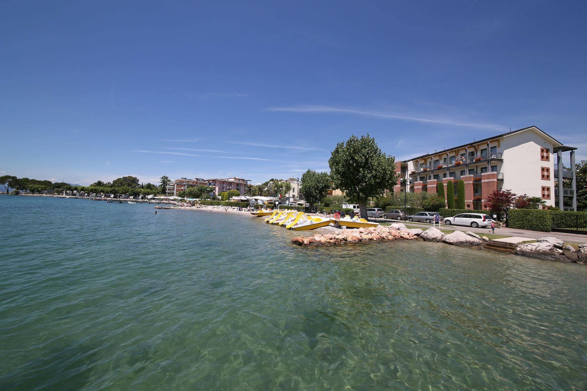 Du Et Bellevue 4*