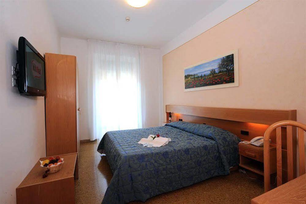 Hotel Marina 2*