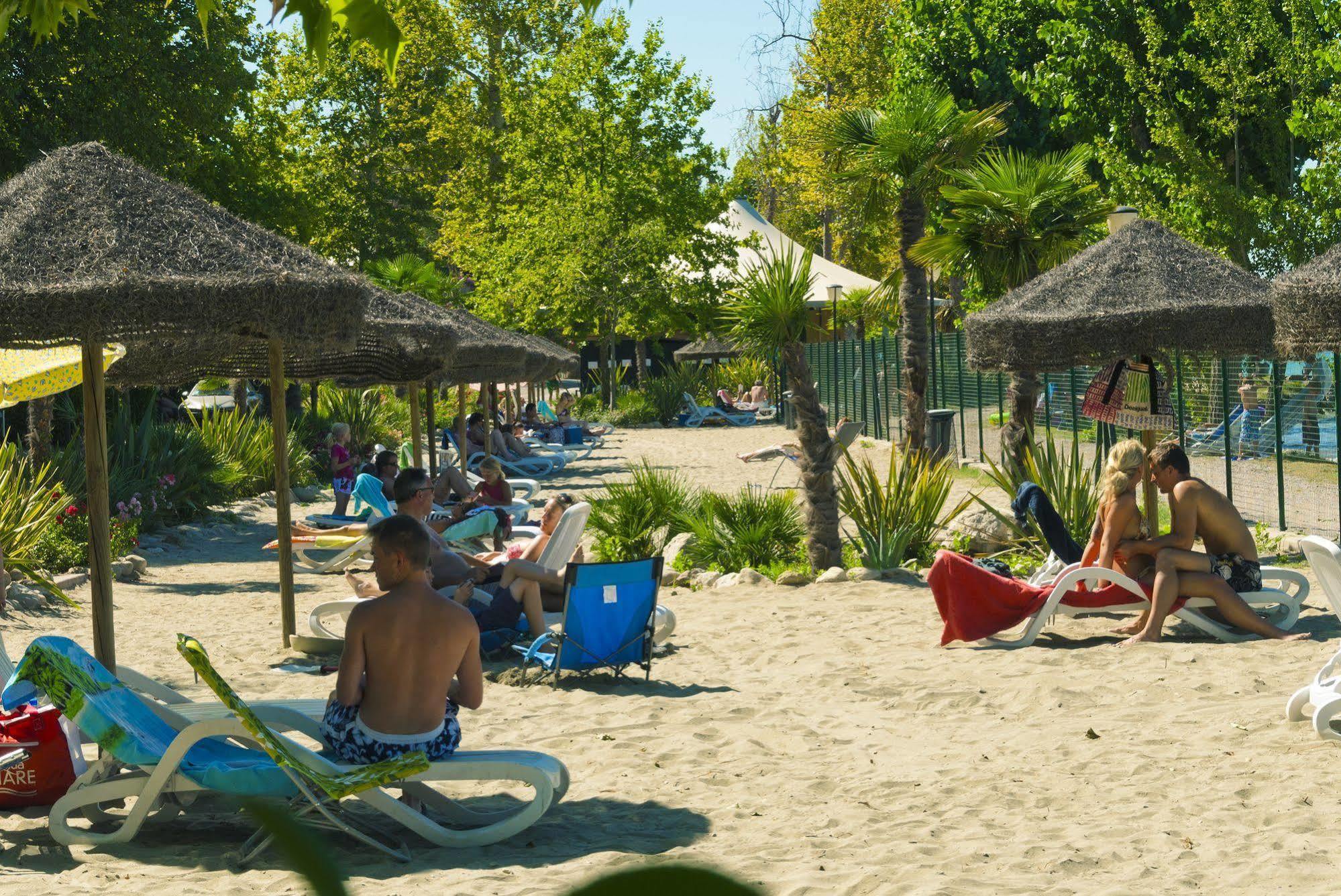 Campsite Happy Camp Mobile Homes In Cisano San Vito Bardolino