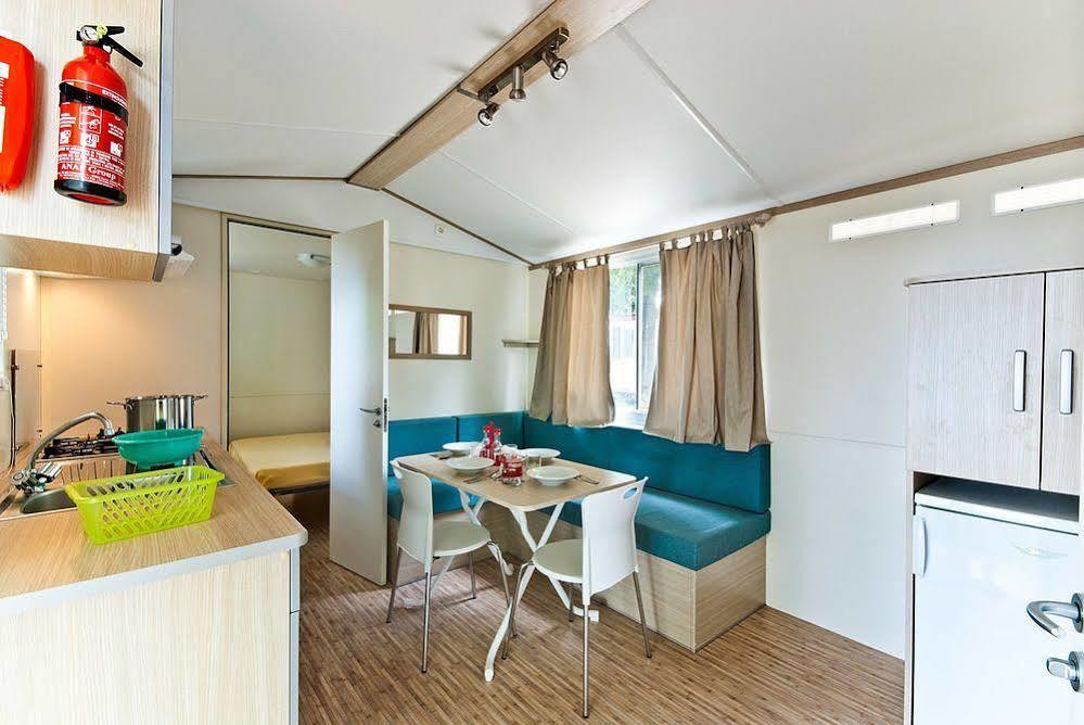 Campsite Happy Camp Mobile Homes In Cisano San Vito Bardolino