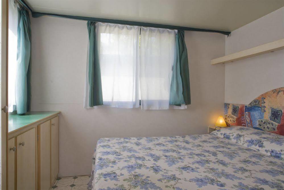 Happy Camp Mobile Homes In Cisano San Vito Bardolino