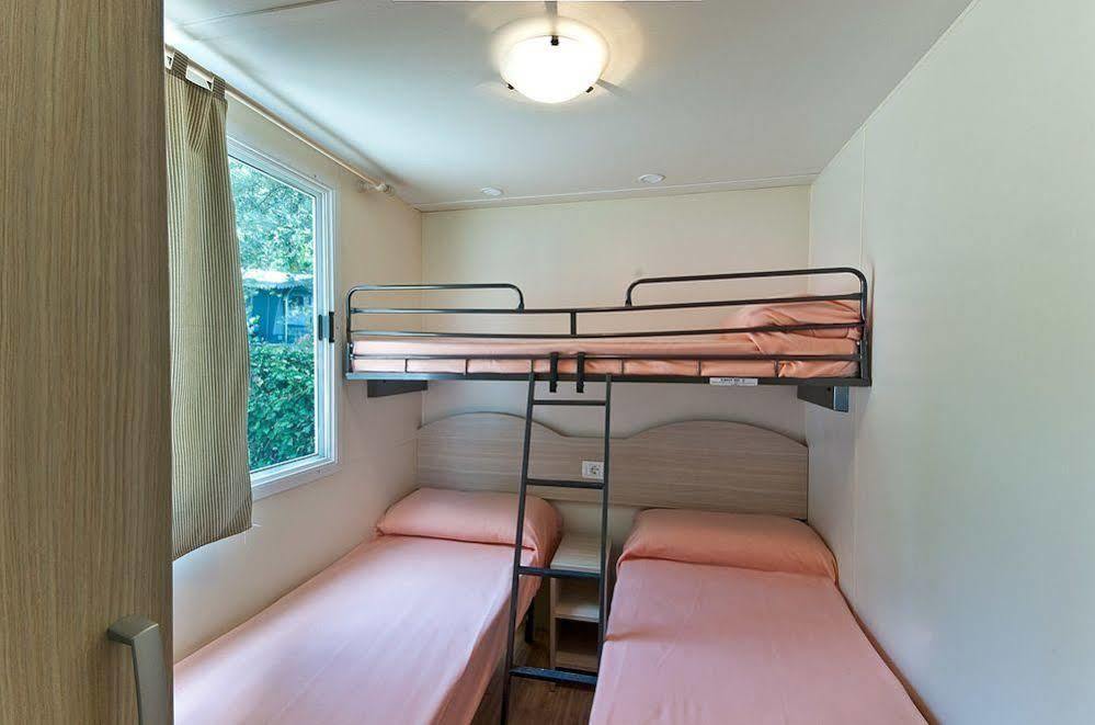 Happy Camp Mobile Homes In Cisano San Vito 4*