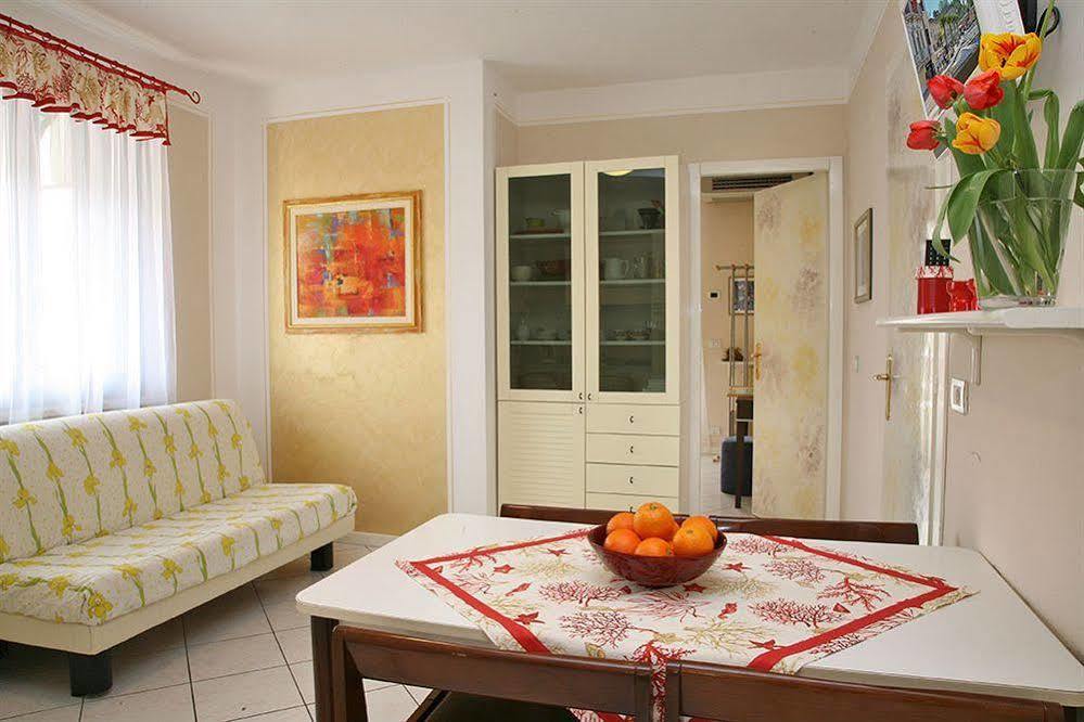 Aparthotel Blue -