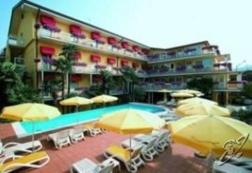 Capri 3*