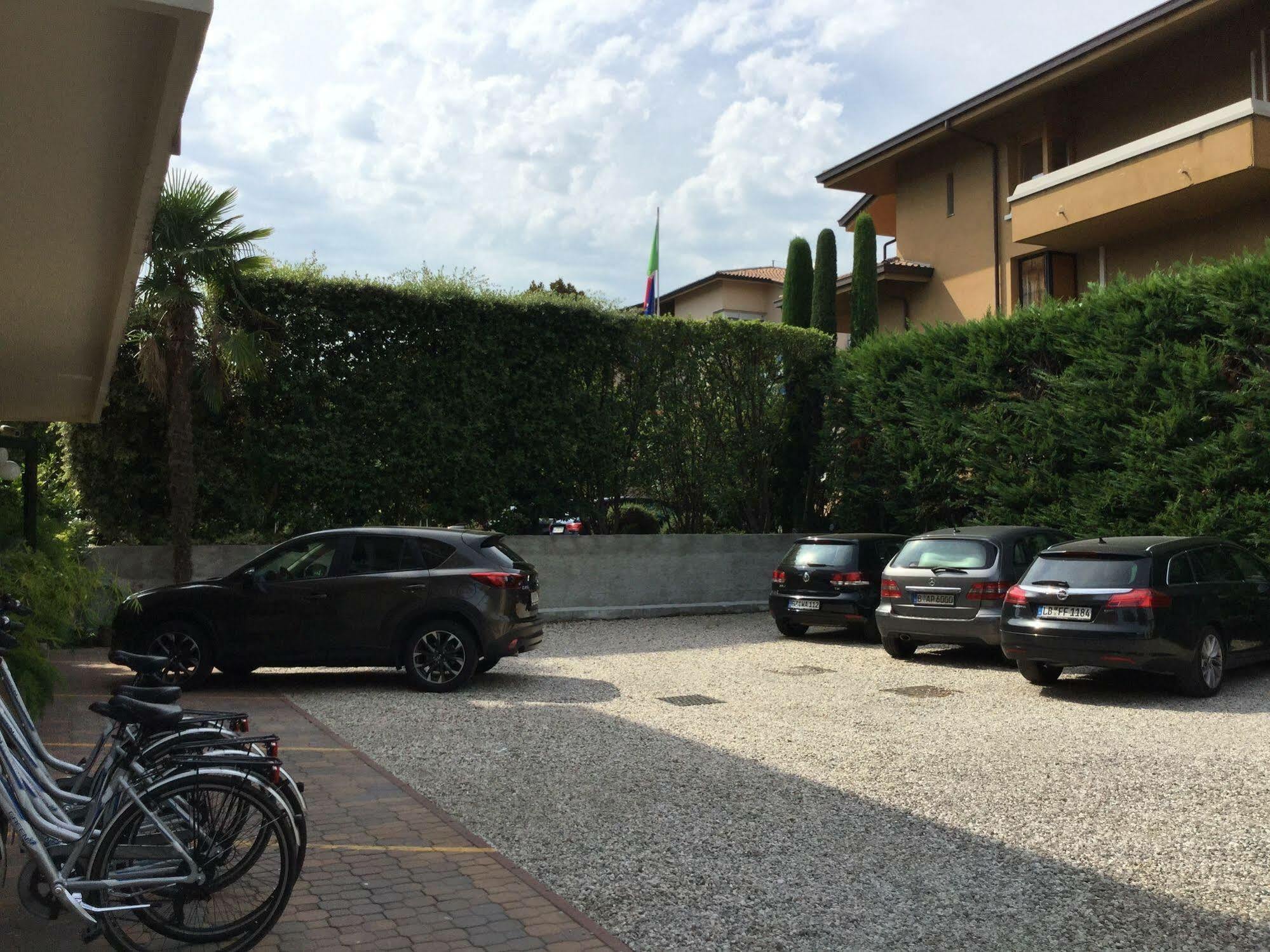 B 2* Bardolino