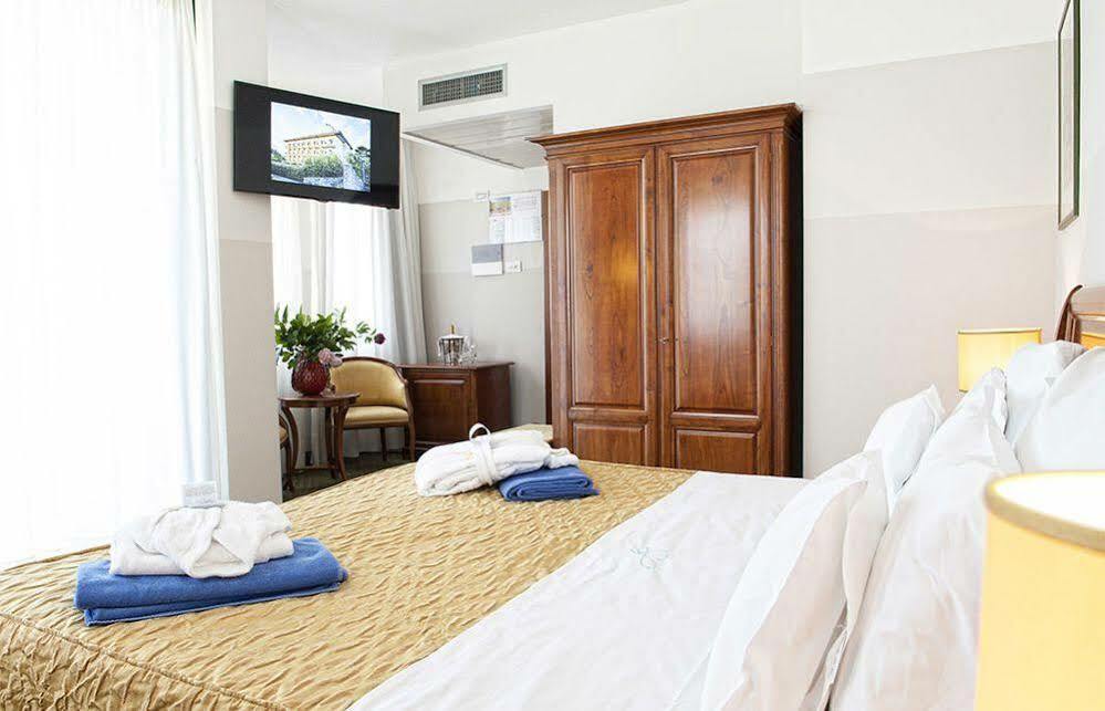 Hotel Palace San Pietro 4*