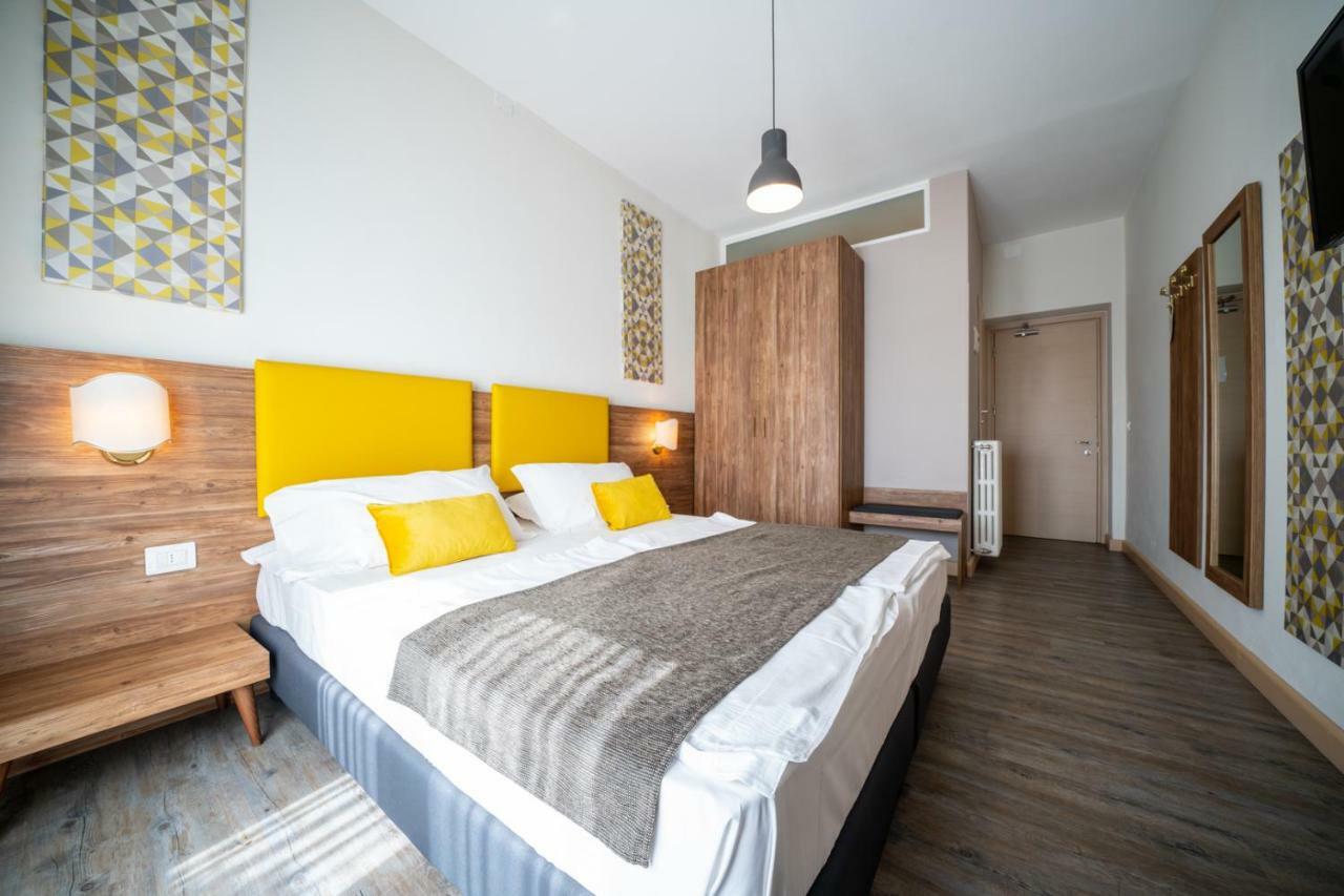 B Hotel 2*