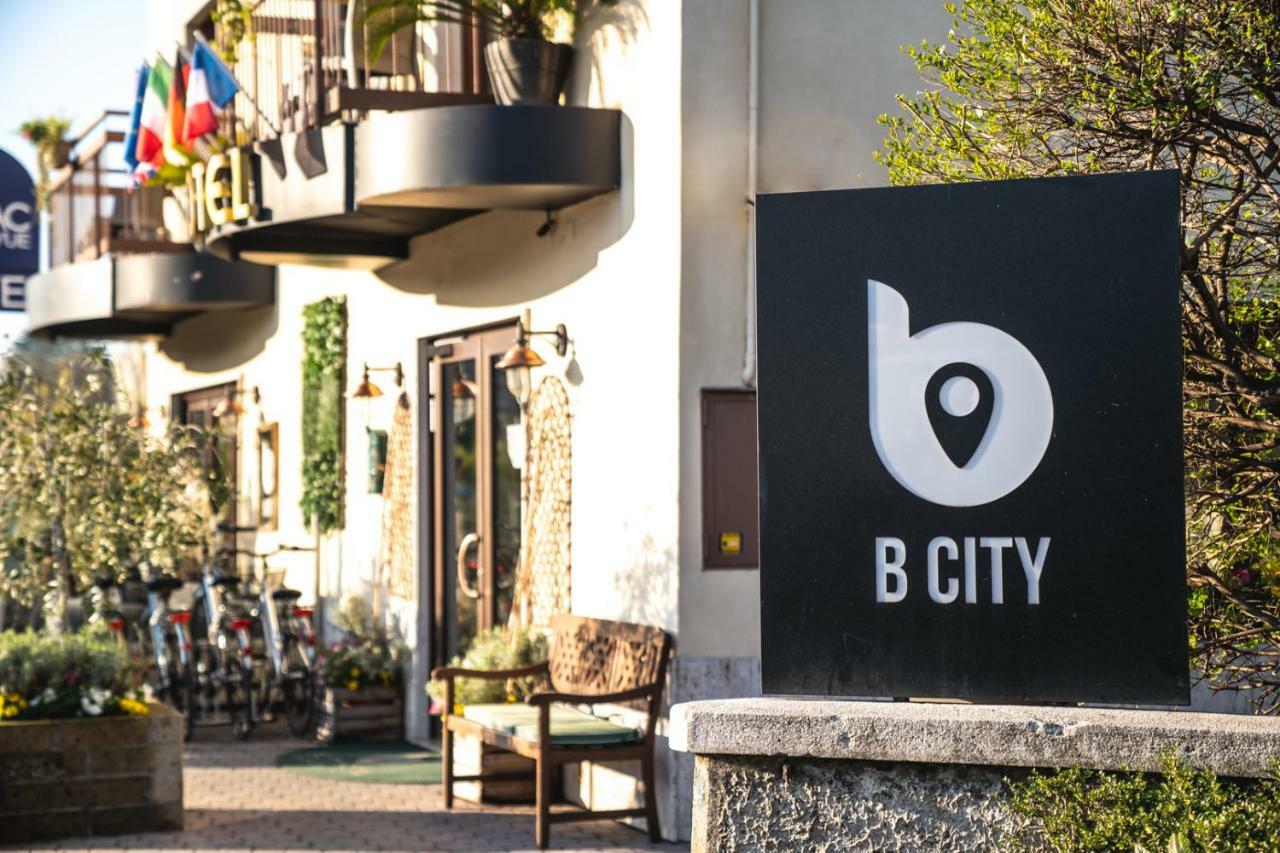 Hotel B 2*
