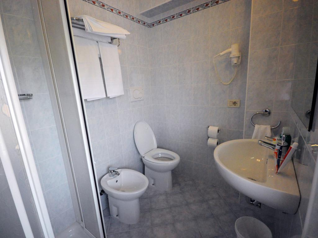 Hotel Marina 2*