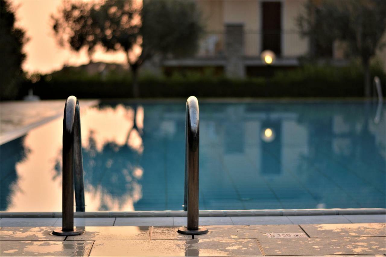 Evelyn Pool -only Family- Apartment *