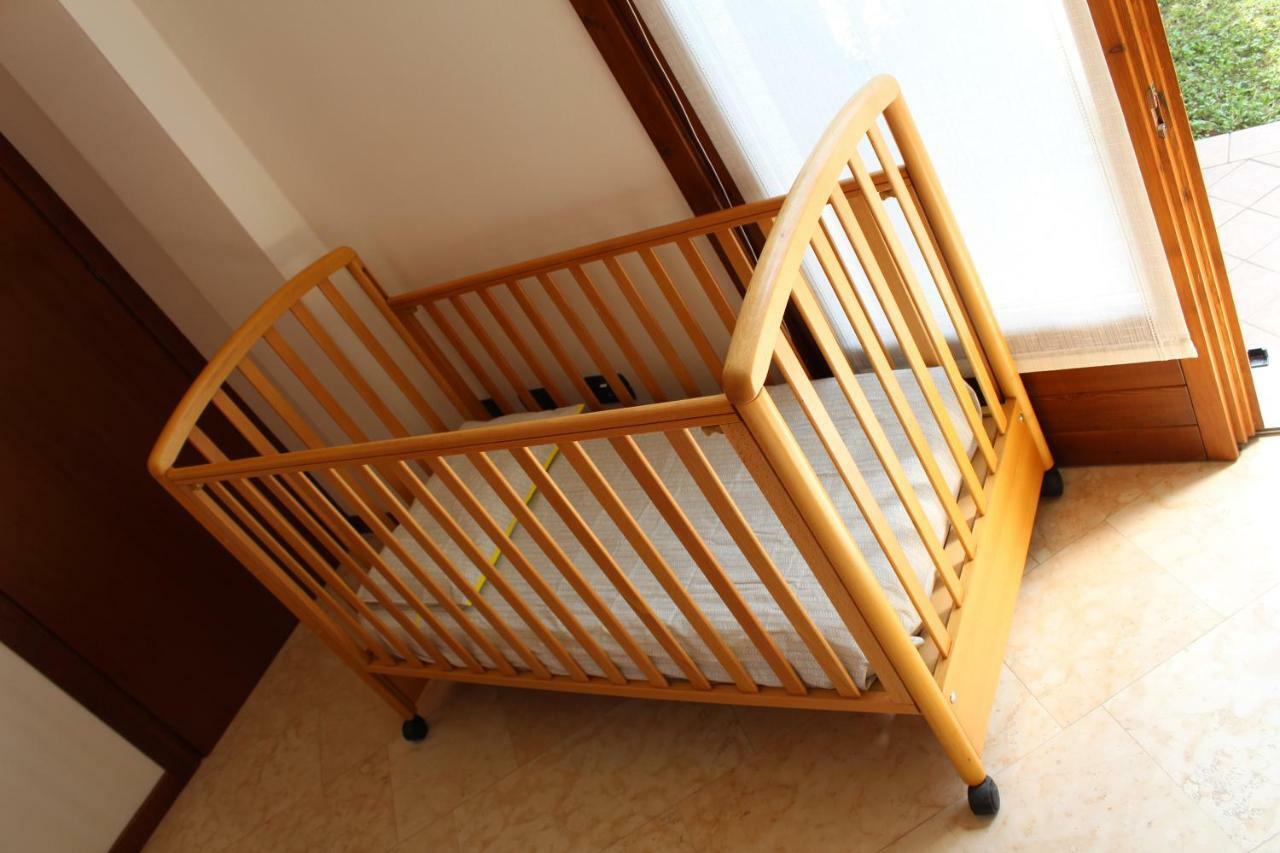 Con Giardino A Cisano Di Apartament