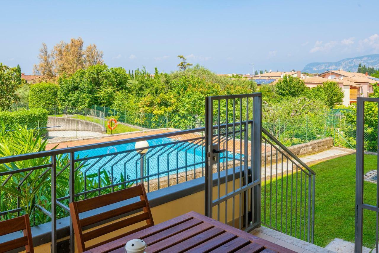 Alice Pool Apartment