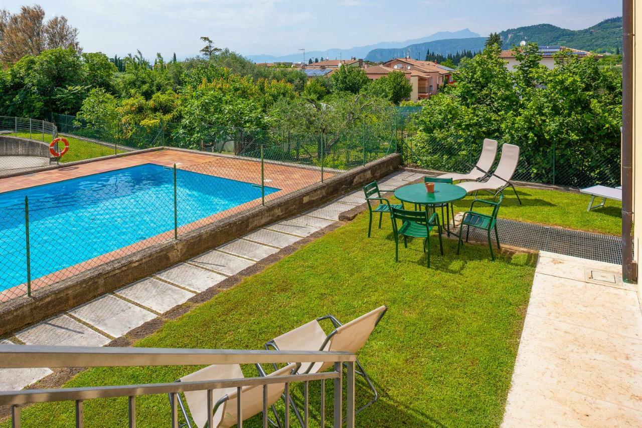 Alice Pool Apartment *
