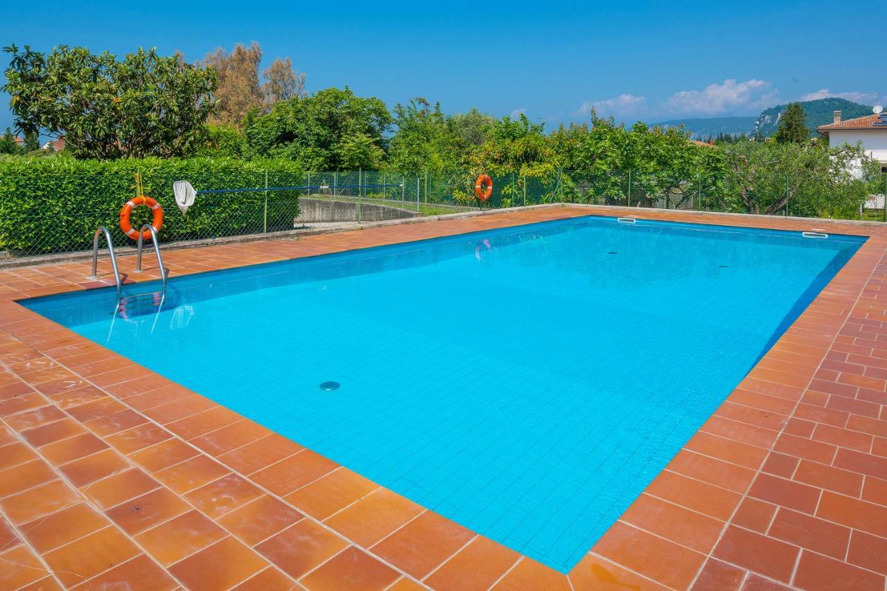 Alice Pool Apartment *