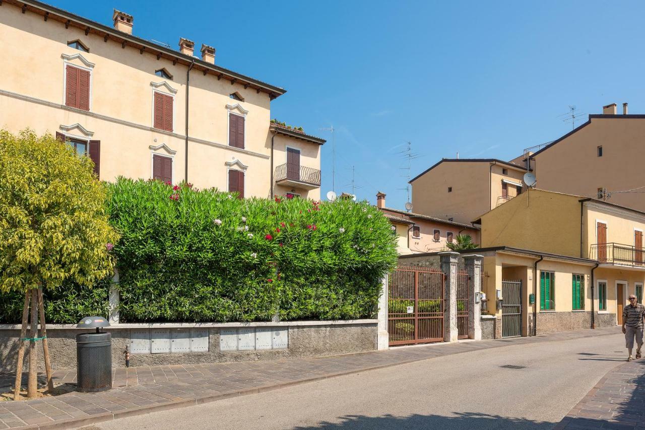 Borgo *