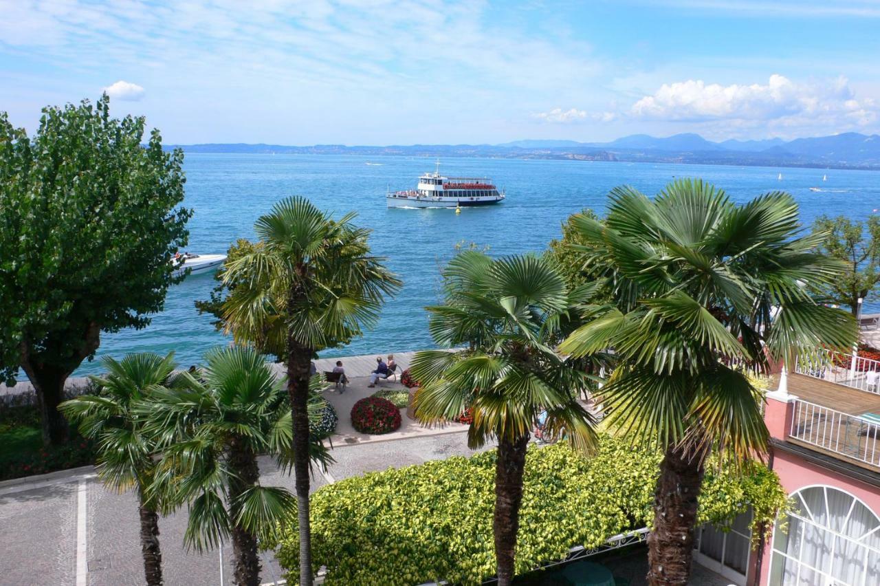 Riviera Hotel 3*