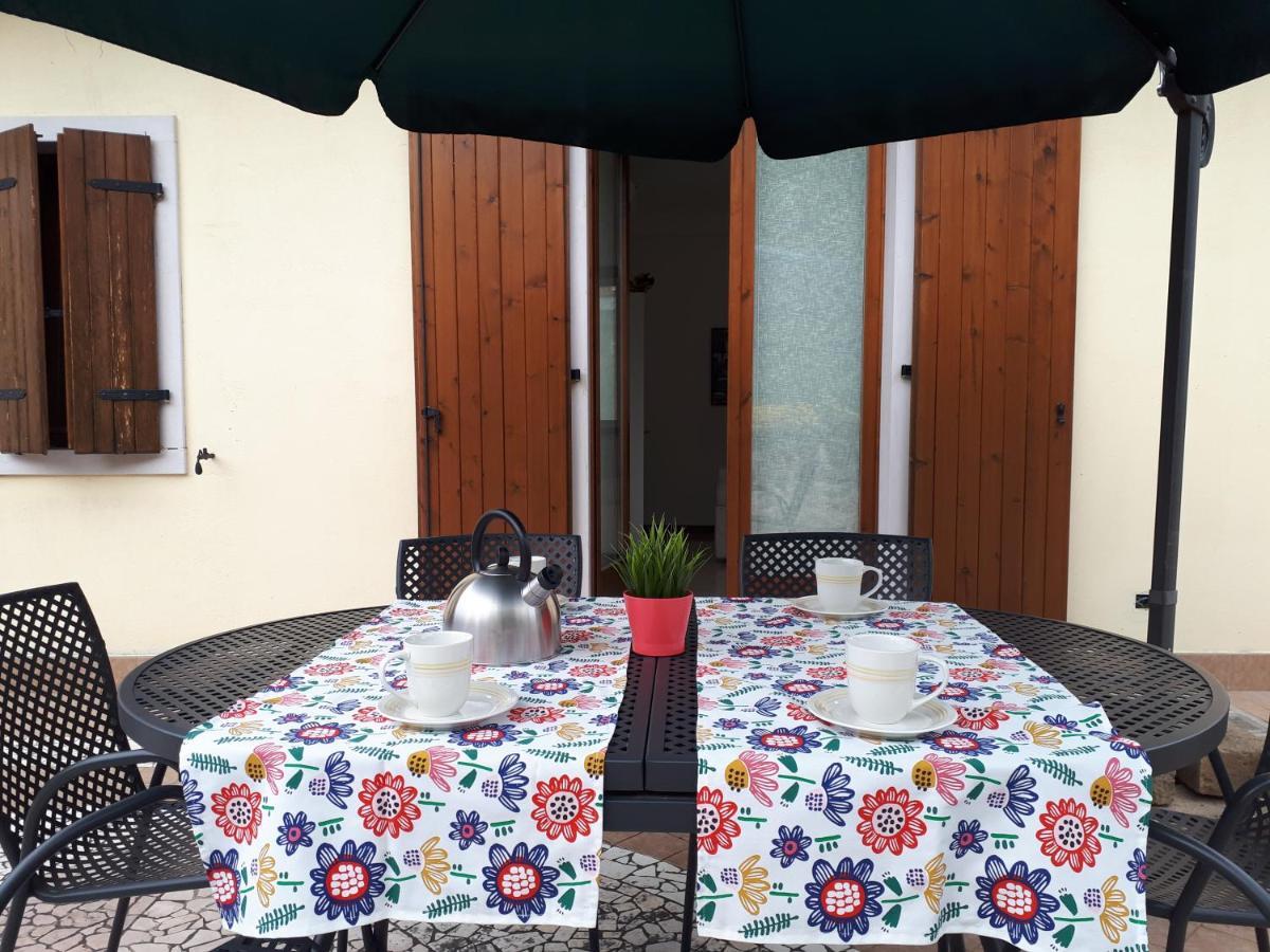 Con Giardino A Cisano Di Apartament