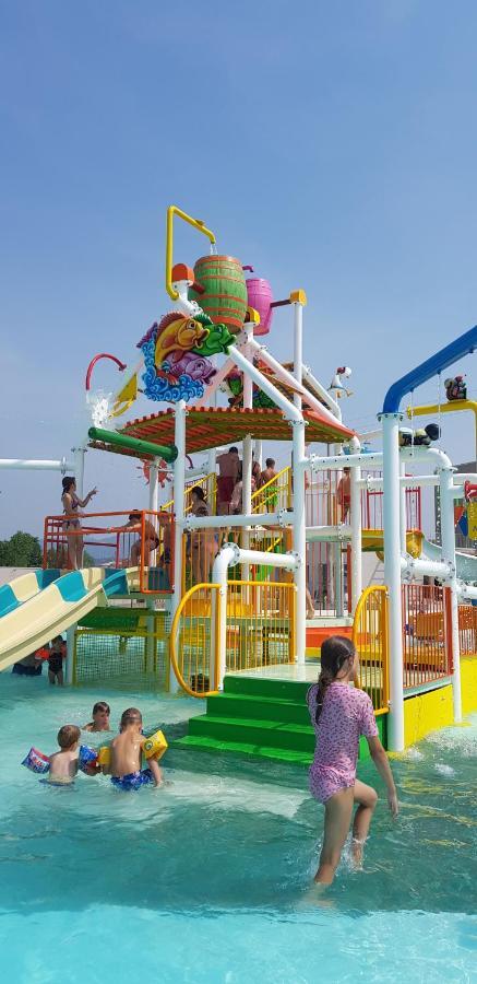 Happy Camp Mobile Homes In Cisano San Vito 4*
