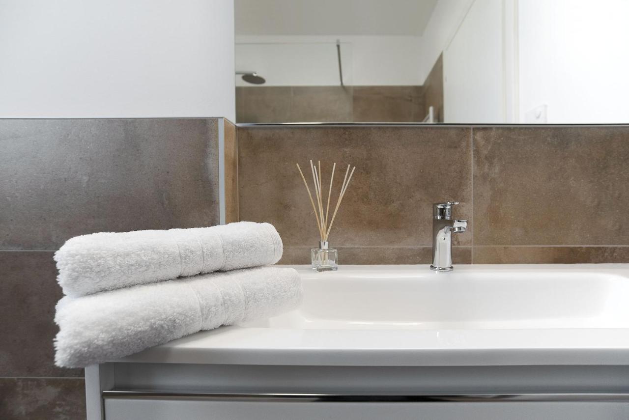 Dama 2 Apartament