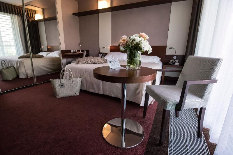 Aqualux & Terme 4* Bardolino