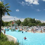 Albatross Mobile Homes On Camping Cisano & San Vito S. P. A.