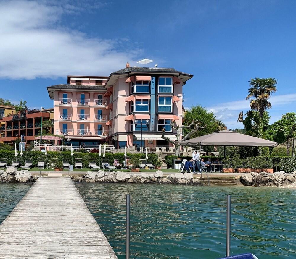 Kriss Internazionale Hotel 4*