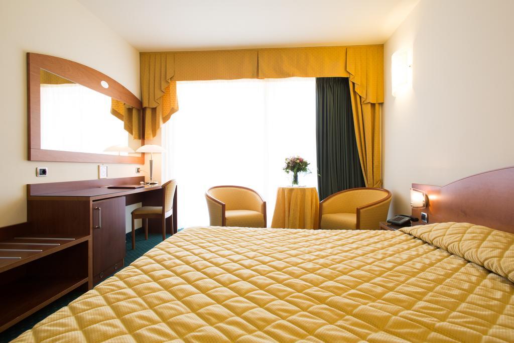 Capri 3* Bardolino