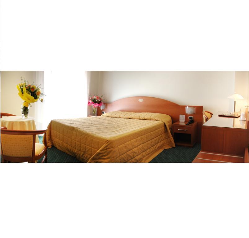 Capri Hotel 3*