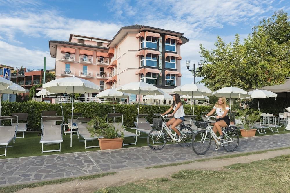 Hotel Kriss Internazionale 4*