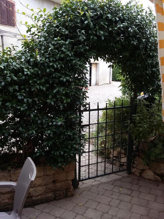 Bed & Breakfast La Carbonara 6 *
