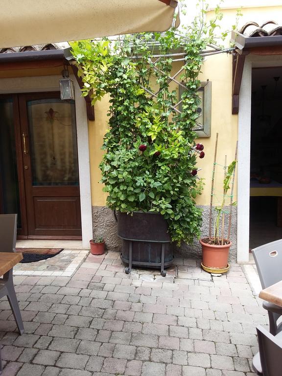 Bed & Breakfast La Carbonara 6 *