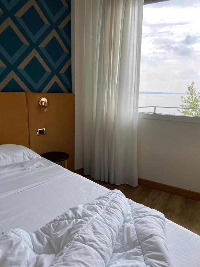 Maisonme Suite With Private Pool Pensiune