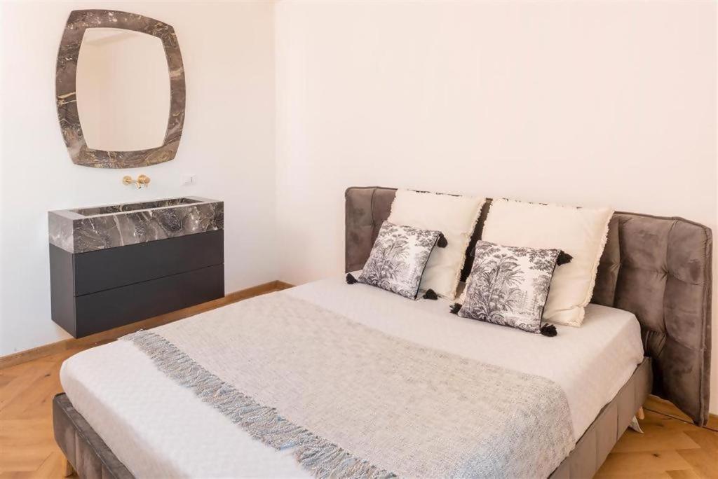 Apartment Destiny 5
