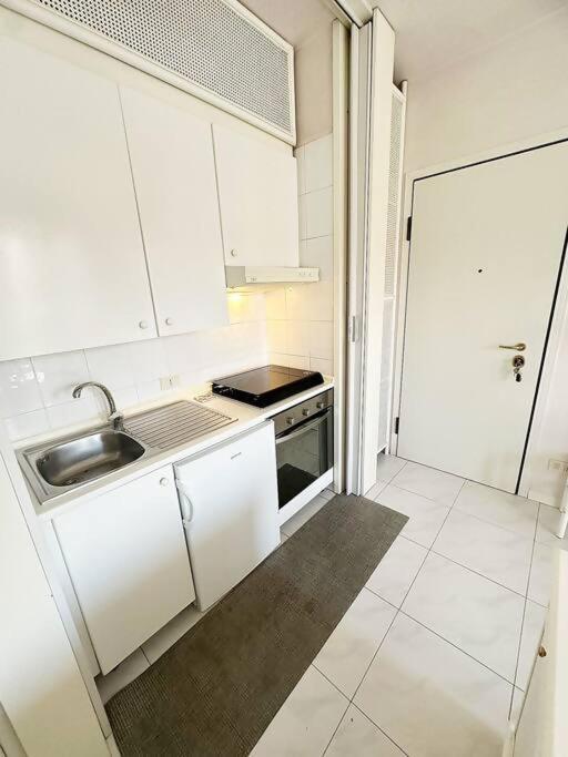 In1 Apartment *