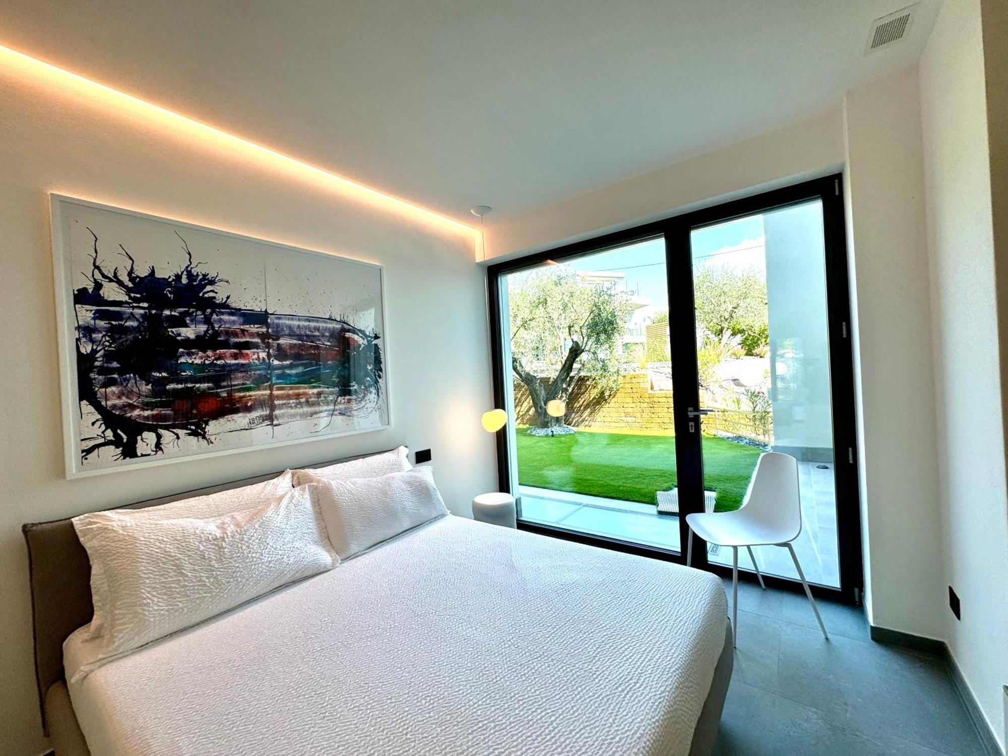 Inoltre Apartment *