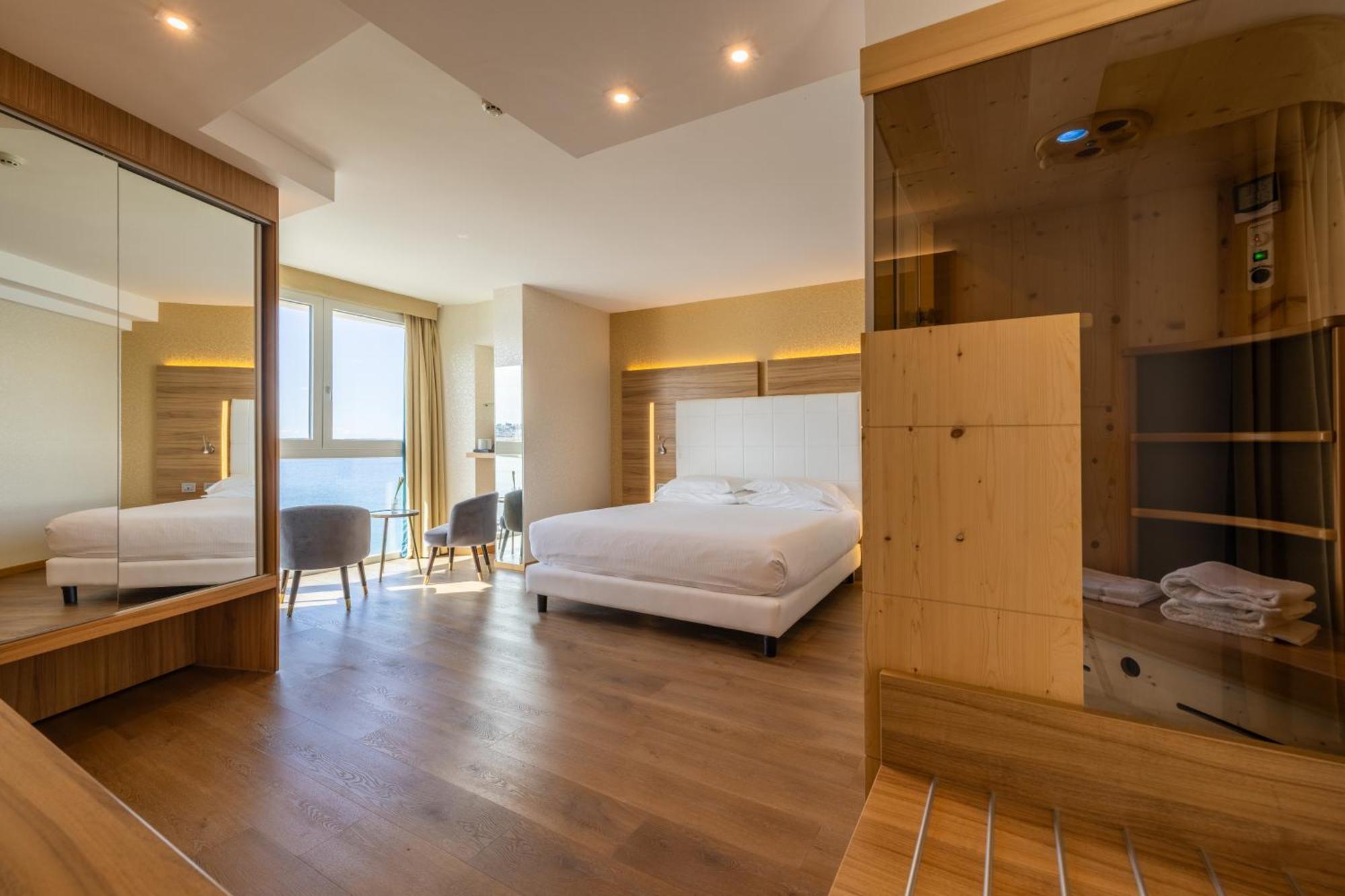 Hotel Kriss Internazionale 4*