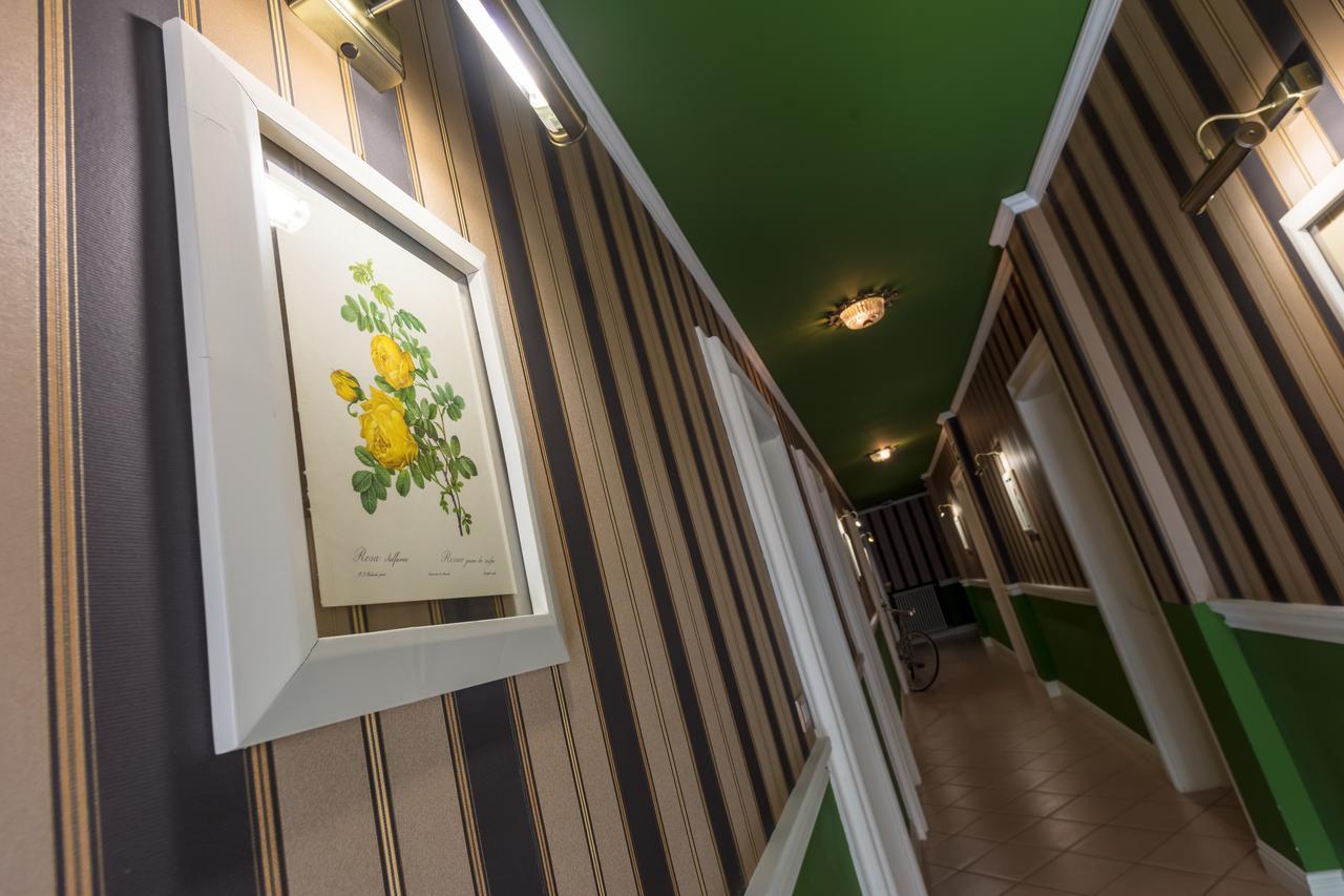 Maximilian Hotel