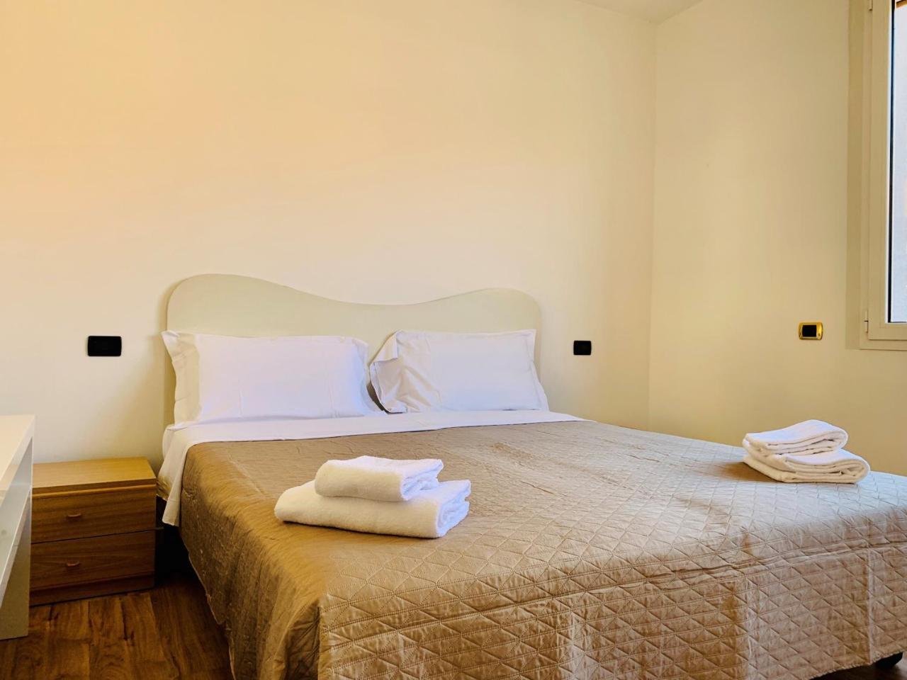 Aparthotel Front *